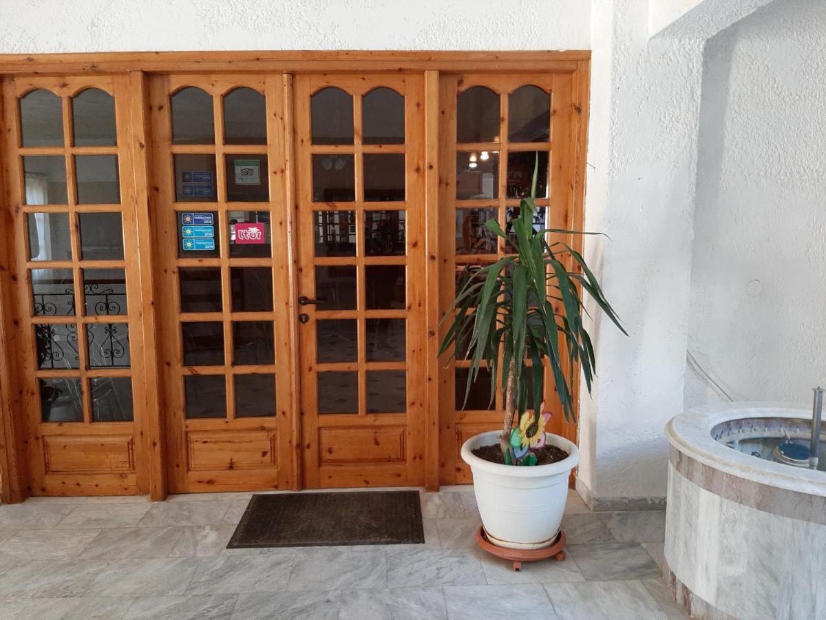 Ostria Hotel Agia Galini  Exterior photo