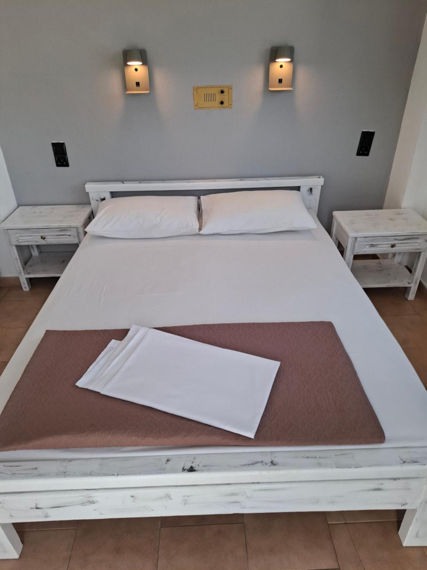 Ostria Hotel Agia Galini  Exterior photo
